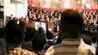 Eazy-E ´s funeral R.I.P ( part 1).avi