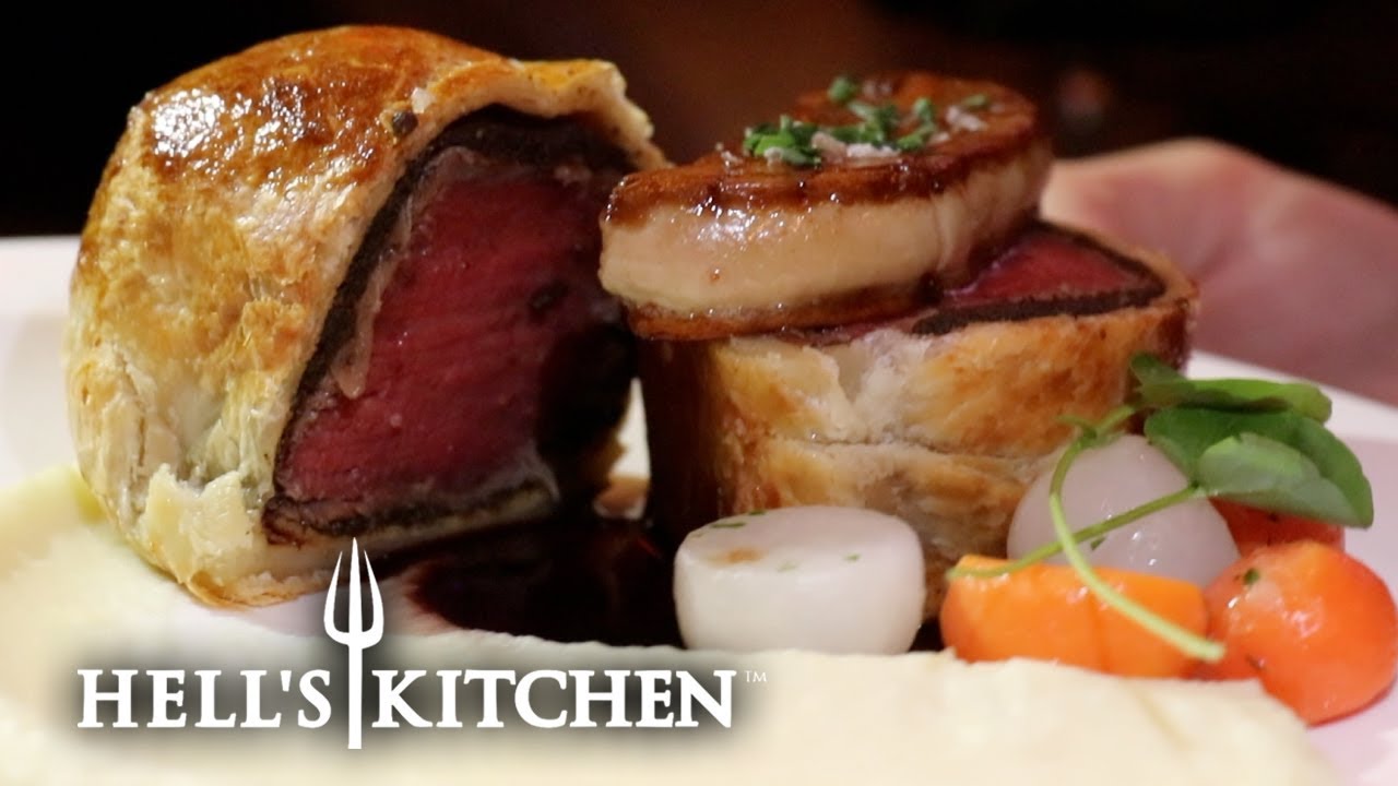 We Try Gordon Ramsay's FAMOUS Beef Wellington At Hell's Kitchen - YouTube