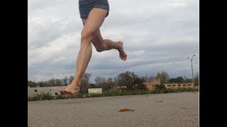 End Runner’s Knee by Running Barefoot on Pavement!