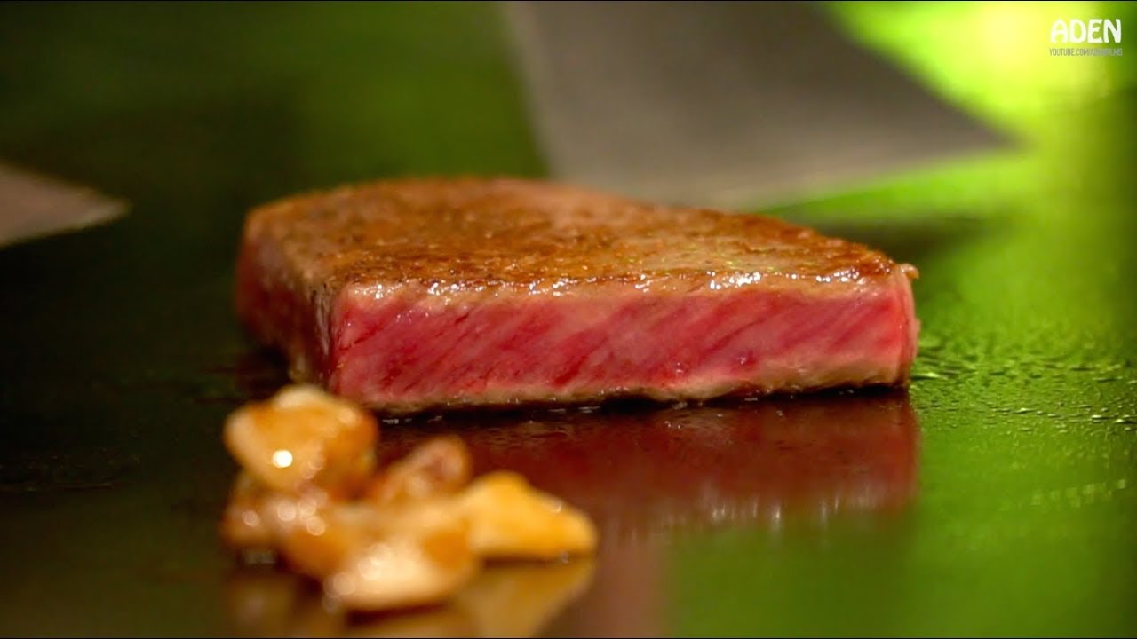 Japan's Most Expensive Steak - Matsusaka Wagyu Beef Teppanyaki - YouTube