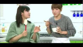 120204 Boram \u0026 Soyeon T-ara - Feed Food