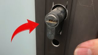 Locksmith Goes Crazy! When I Share The Secret How To Fix A Stuck Lock