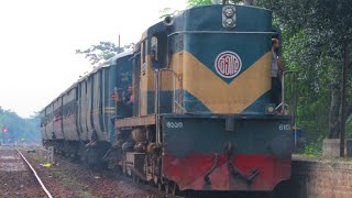 Train Whistle | ব্রডগেজের সবচেয়ে পুরনো ইঞ্জিন কড়া হুইসেল দিয়ে আলমডাঙ্গা লালব্রিজ ঝড়ের গতিতে পাস করে|