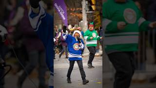 Toronto Mayor Olivia Chow joins the Santa Claus Parade! 🎅✨ #Christmas