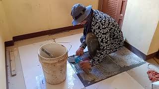 Tile repair work ការងារជុសជុលការ៉ូបែក