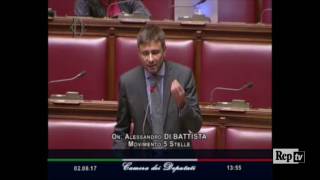 Camera, scontro Boldrini - Di Battista. Il deputato M5s cacciato dall'Aula