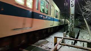 【フリー素材】雪の日の通過シーン　小田急線　鶴川駅　8000形　2022.1.6