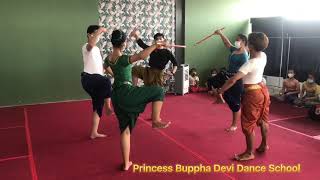 ក្បាច់បាតយក្ស Yaksha(Demon) Foundation Dance‘s Posture 柬埔寨皇家舞剧夜叉(恶魔)基本舞姿