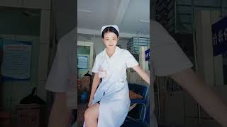 nurse sister 聽到這個哥的前奏，你是不是想唱月亮之上