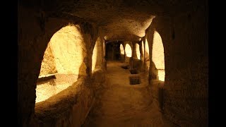 Οι κατακόμβες της Μήλου / Catacombs of Milos, Greece