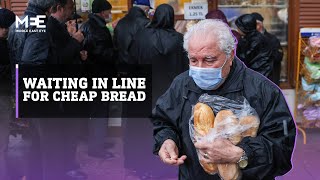 Turkey: Long lines for cheap bread in Istanbul amid lira crisis