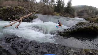 Molalla - Three Bears 🐻 (1,950 cfs) Rainy Whitewater Kayaking Oregon