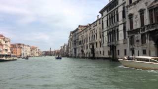 【イタリア】 ヴェネツィア・ヴァポレット（水上バス）より その4　サン・トマ付近　Canal Grande from Vaporetto, Venice Italy　(2014.4)