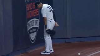 NY Yankees Outfielder Aaron Hicks - Awful Defense Gag Reel