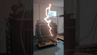 ARC discharge high voltage ⚡  #electric #shortsfeed