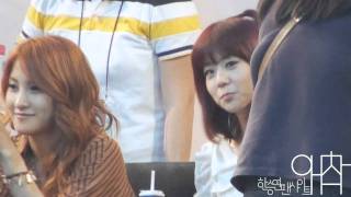 [Fancam] Seungyeon - 20110917 SYNNARA (ILSAN lafesta)