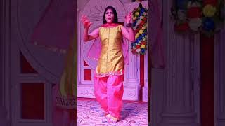 Suit Tere Evergreen Baliye | Sangeet Performance | #shorts #dance #weddingdance #misskomal