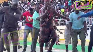 🔥🔥OOH Tapha mbeur splose l’arène national Magnifique tousse 👏