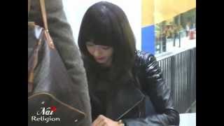 【KHUNTORIA NAI RELIGION 】121216 Victoria's HONMA Signing Promotion