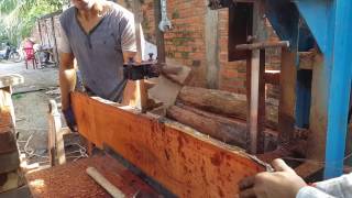 ជាងឈើ,កំពុងកែឆ្នៃឈើ / Wood processing