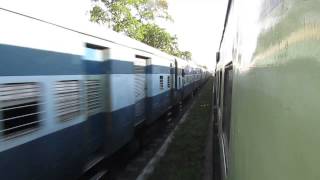 12068 Jorhat Town(JTTN)-Guwahati(GHY) Jan Shatabdi overtaking a Passenger at Bhilgaon!