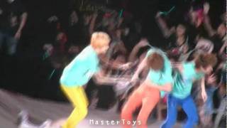 [Fancam] 110716 SHINee - Bodyguard {+ minho slipped +2min moment}