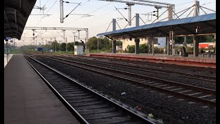 Train no. 20103 Ltt Gkp Sf Exp_{Lokmanyatilak T-Gorakhpur Jn} passing through RKMP station.!!👌🤣