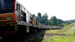 Thai Railway :x 2 Locomotive ใช้หัวรถจักรสองหัวช่วยกันลากจูง(พหุ) ทางรถไฟสายเหนือ