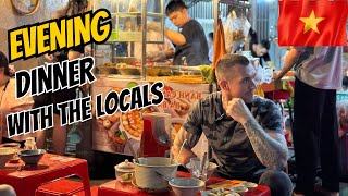 Eating Dinner Like A True Local In Saigon Vietnam 🇻🇳