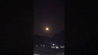 Moon Rises – A Calm Journey Through the Night Sky