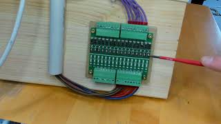 PLC debugging simulation board with 16 I/O for 5 to 24 volts and NPN and PNP outputs