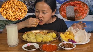 बाल्यकालको याद ताजा गराउने पिरो🥵🥵 अचार र भात, आलु भिन्डि भुजिया र Chips Mukbang | K lets eat