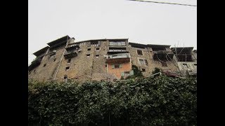 Touët-sur-Var - Le village Tibétain