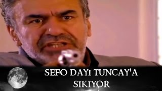 Seyfo Dayı Deve Tuncay'a Sıkıyor - Kurtlar Vadisi 20.Bölüm