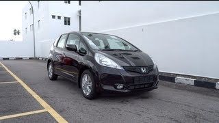 2013 Honda Jazz Petrol Start-Up and Full Vehicle Tour