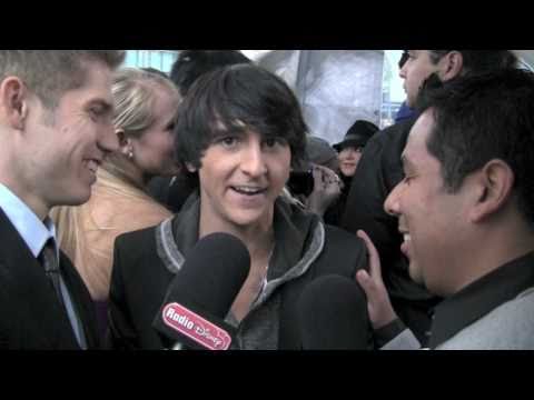Is Mitchel Musso still friends with Miley Cyrus?