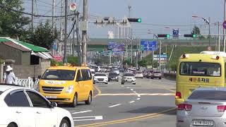 #거제시상문고등학교앞(지방도1018호)에서상동교차로신호대까지구간출퇴근시간대에교통지옥이대로둘것인것인가?  찰영편집.거제푸른 신호등