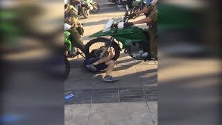 Investigan a carabinero que atropelló a manifestante