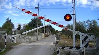 Spoorwegovergang Crispiano (I) // Railroad crossing // Passaggio a livello