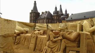 Hoensbroek Zand Sculpturen kasteel