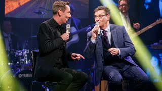 Ryan Tubridy & Daniel O'Donnell Duet - "King Of The Road" | The Late Late Show | RTÉ One