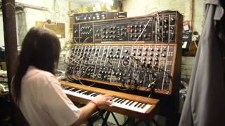 'AquaTarkus' solo - from ELP's WBMFTTSTNE - on Modular Moog (and built-in Minimoog)