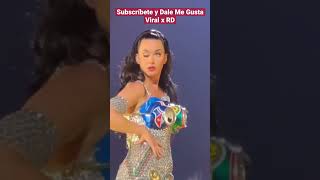 Katy Perry Y Su Extraños Movimiento En Los Ojos Preocupa A Sus Fans en una Presentación  #katyperry