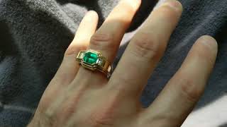 Men's Emerald Ring in 18 Karat Gold with Diamonds in Architectural Setting