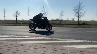 BMW S1000RR FLY BY