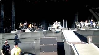 Bruce Springsteen - Hard rock Calling 2013 Intro - Shackled and Drawn