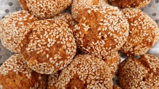 Mauritian gateau zinzli/ sesame balls