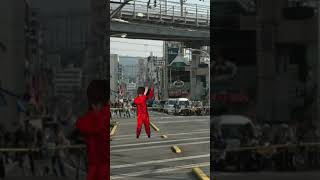 踏み切りで踊るセイキン(本人様の動画ではありません)#セイキン#中国ダンス