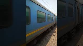 Dangerous 180Kmph Vande Bharat Express attacks Asaoti-India's FASTEST Train- Indian Railways #shorts