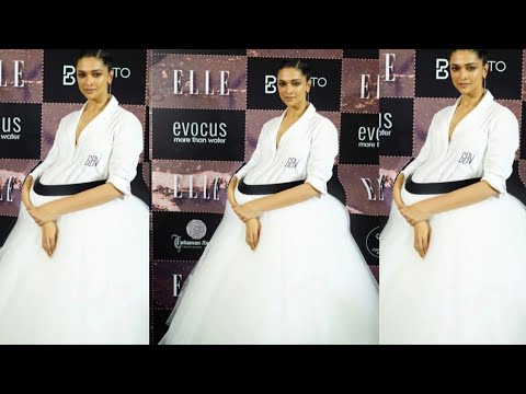 Pregnant Deepika Padukone Flaunting Her Baby Bump At Award Function ...